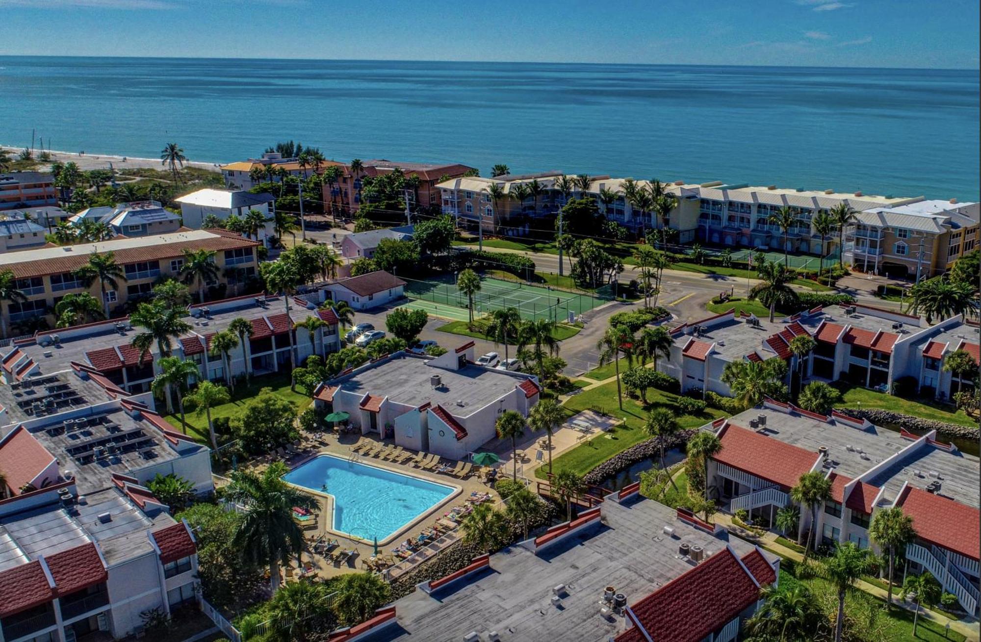 Anna Maria Island Runaway Tropical Dream-One Minute Walk To The Beach-Heated Pool Bradenton Beach Zewnętrze zdjęcie
