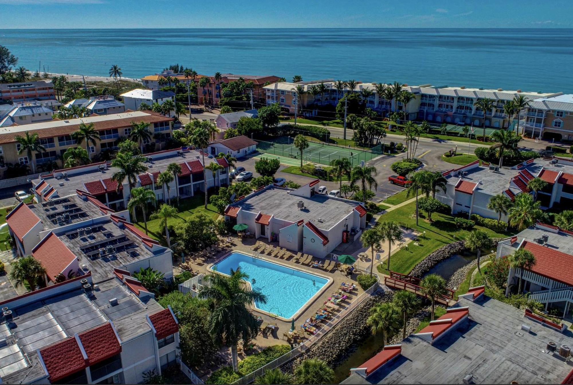 Anna Maria Island Runaway Tropical Dream-One Minute Walk To The Beach-Heated Pool Bradenton Beach Zewnętrze zdjęcie