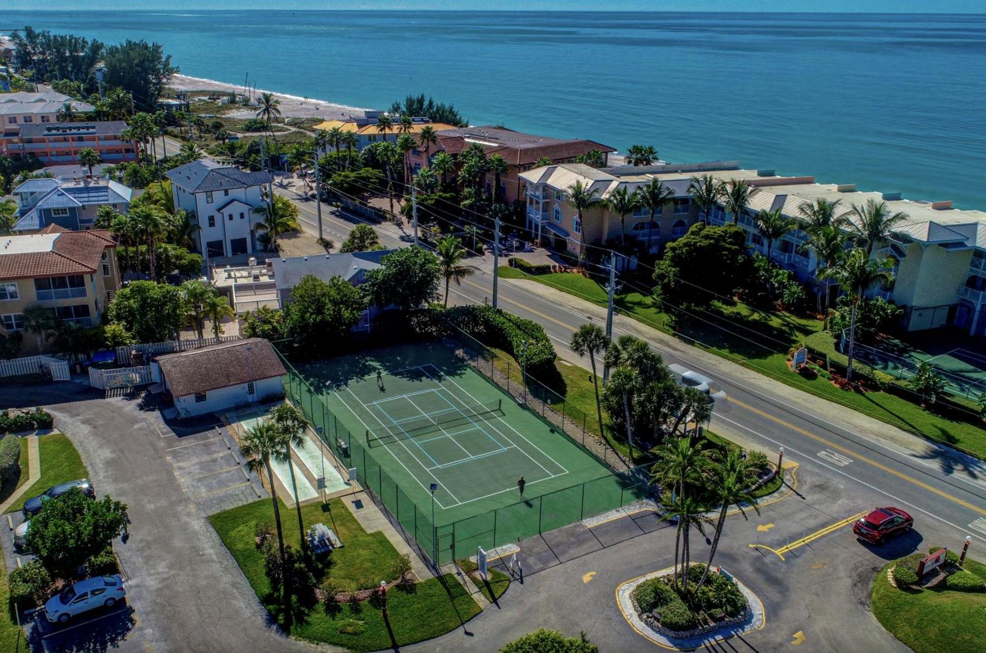 Anna Maria Island Runaway Tropical Dream-One Minute Walk To The Beach-Heated Pool Bradenton Beach Zewnętrze zdjęcie