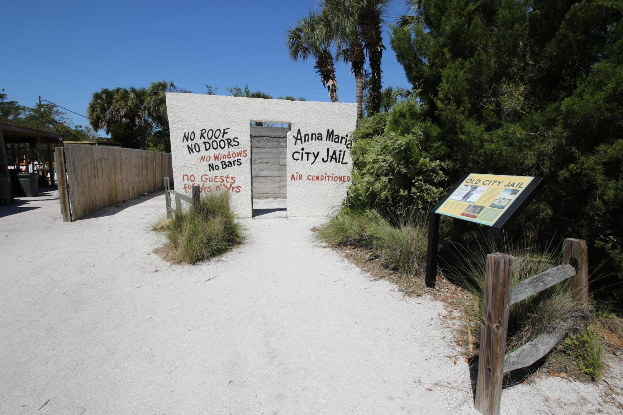 Anna Maria Island Runaway Tropical Dream-One Minute Walk To The Beach-Heated Pool Bradenton Beach Zewnętrze zdjęcie