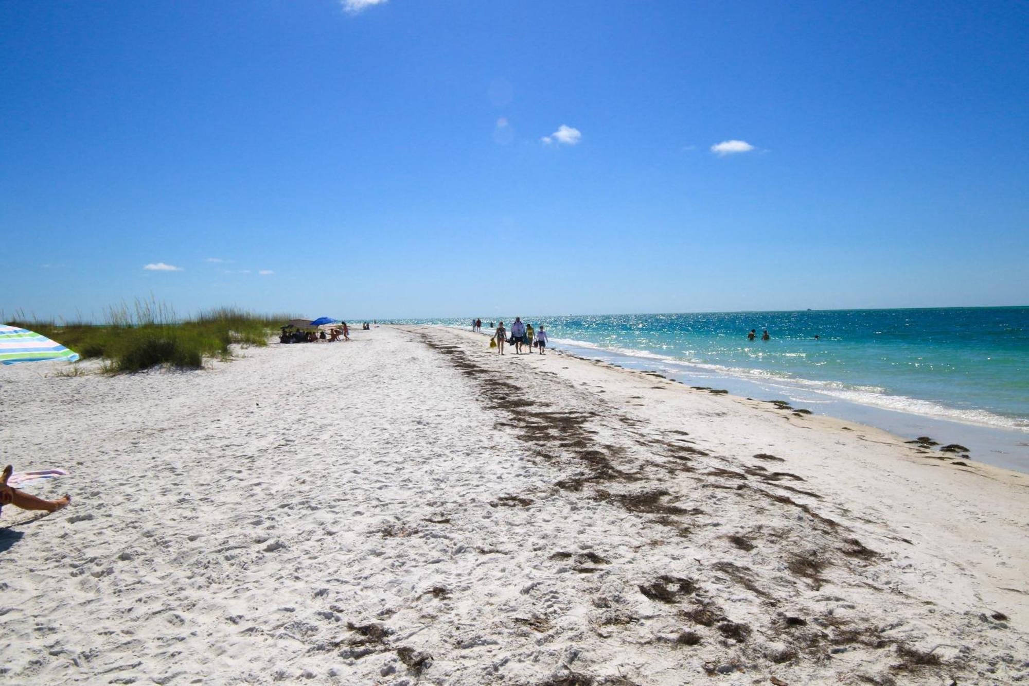 Anna Maria Island Runaway Tropical Dream-One Minute Walk To The Beach-Heated Pool Bradenton Beach Zewnętrze zdjęcie