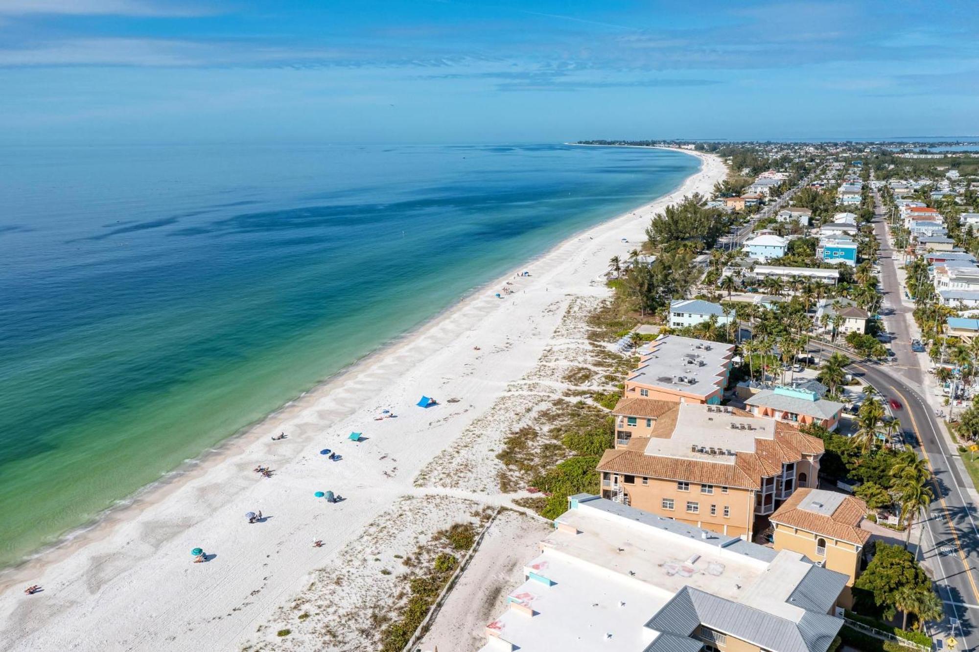Anna Maria Island Runaway Tropical Dream-One Minute Walk To The Beach-Heated Pool Bradenton Beach Zewnętrze zdjęcie